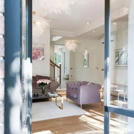 252 M² Luxury 4 Bedroom House In The Pine-forest Vilnius
