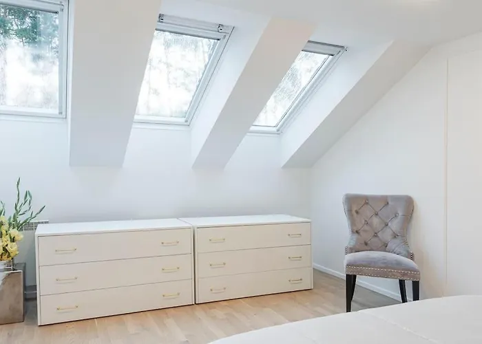 Willa 252 M² Luxury 4 Bedroom House In The Pine-forest Wilno