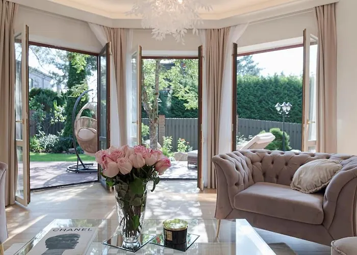 252 M² Luxury 4 Bedroom House In The Pine-forest Willa Wilno