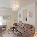 252 M² Luxury 4 Bedroom House In The Pine-forest Villa