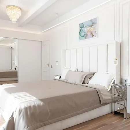 Villa 252 M² Luxury 4 Bedroom House In The Pine-forest Vilnius